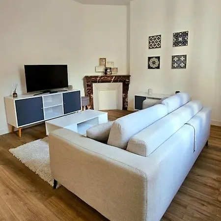 La Perle Bleue Apartment *
